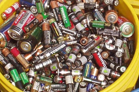乌海高价锂电池回收,上门回收铁锂电池,铅酸蓄电池回收